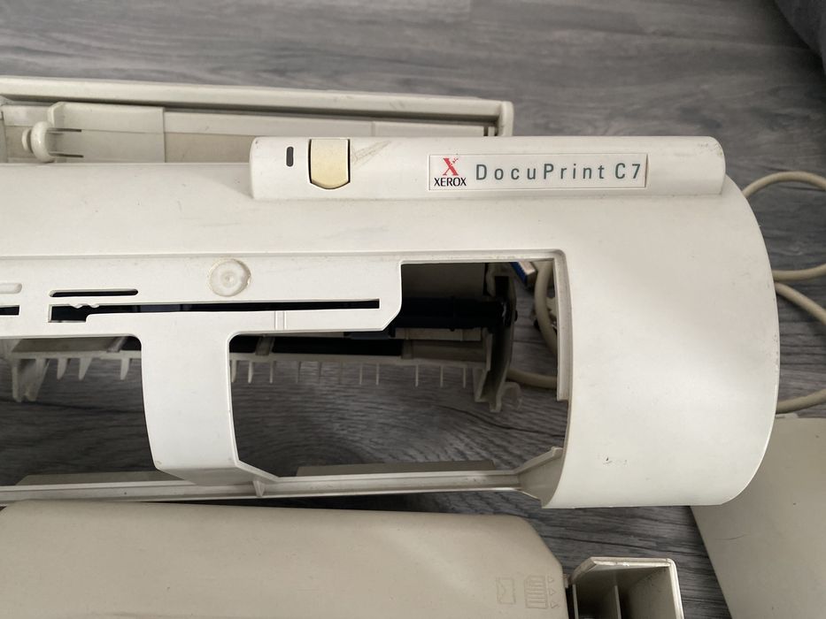 Продам принтер Xerox DocuPrint C7 на запчасти