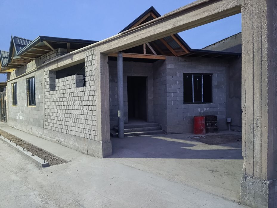 Uy sotiladi Toshkent viloyati karobka holatda