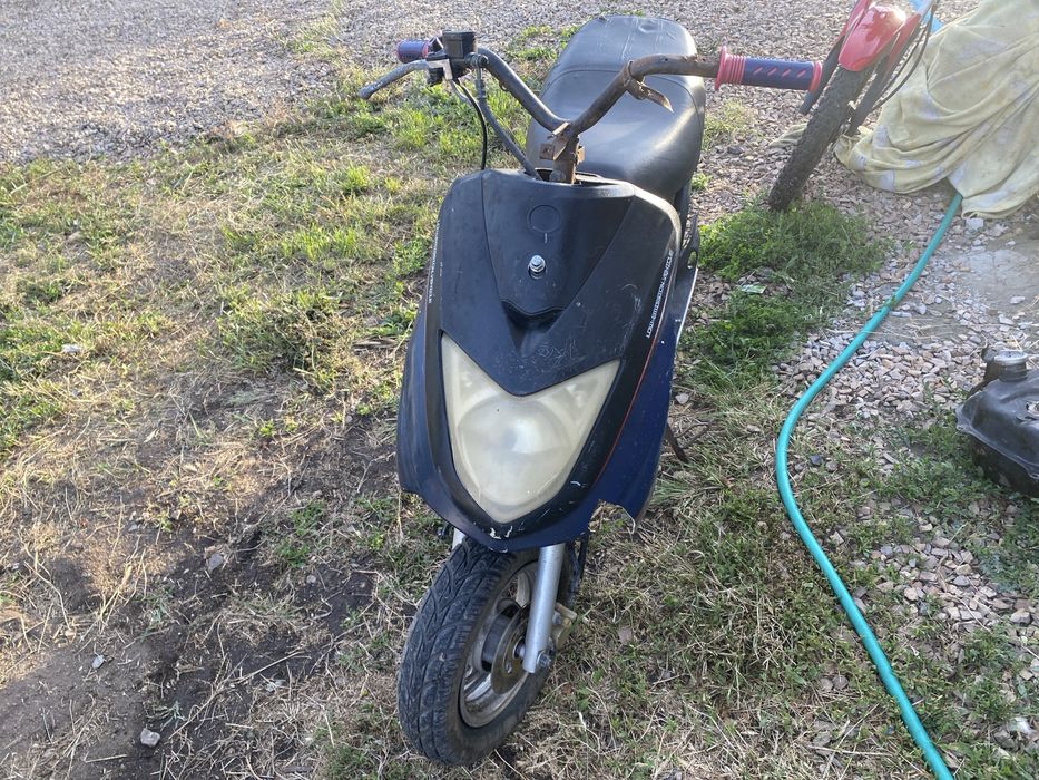 Продам скутер на запчасти