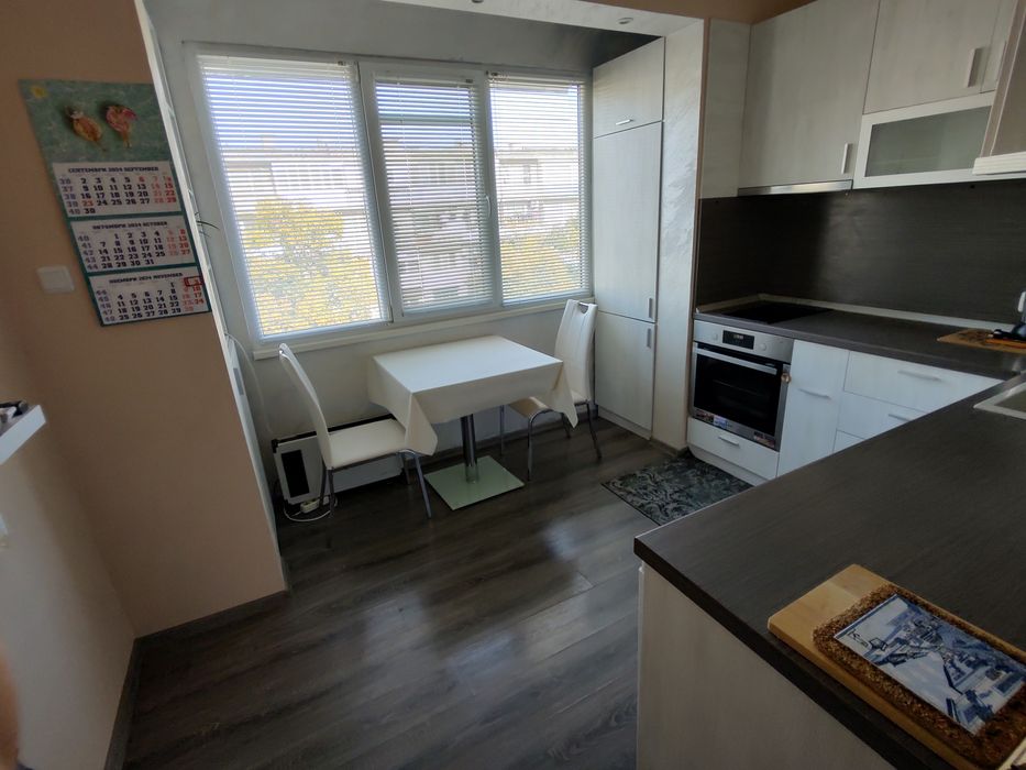 Дава се под наем Тристаен апартамент в Варна, Младост 1 - 60 кв.м за 408 € - Снимка #9