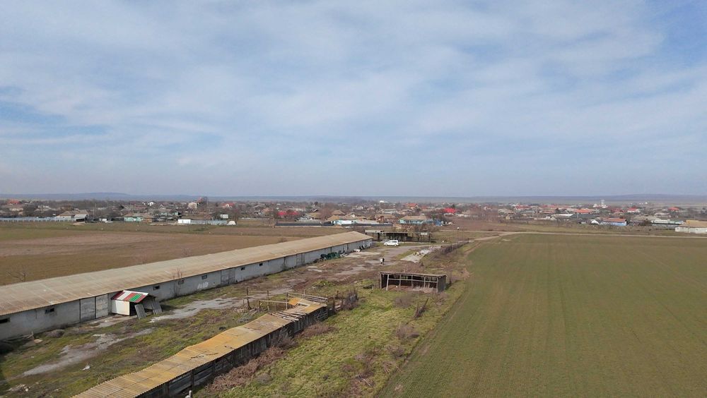 VAND sau INCHIRIEZ  FERMA in Salcioara, judet Tulcea