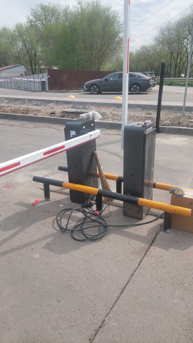 Продам шлагбаум Hikvision