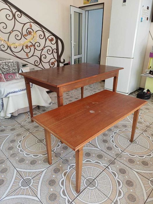 стол для столовой, журнальный Венгрия