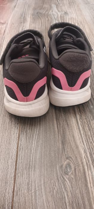 Детски маратонки ADIDAS 35н. Къси панталони NIKE