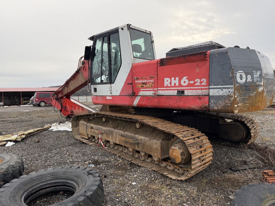 Vand excavator OK 26 tone