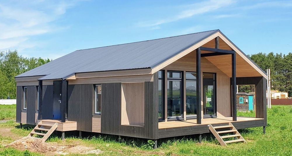 Case de locuit  pe structura metalica