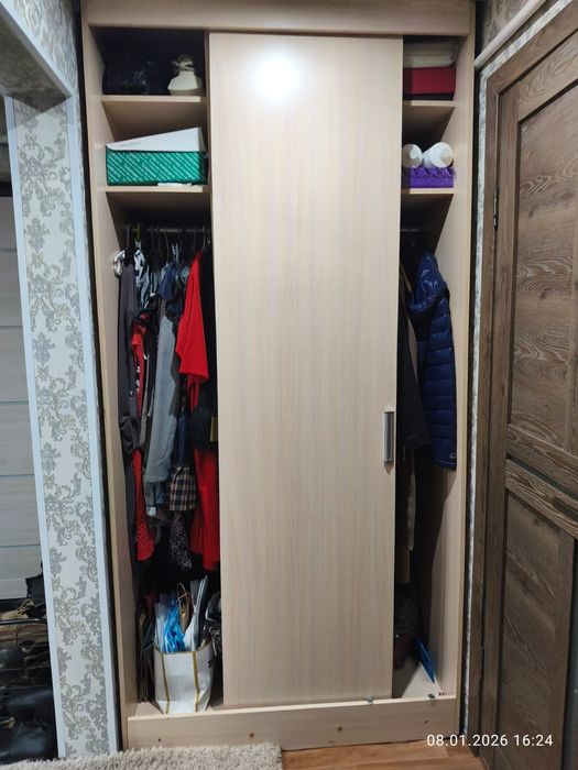 Шкаф-купе, высота 2.40.