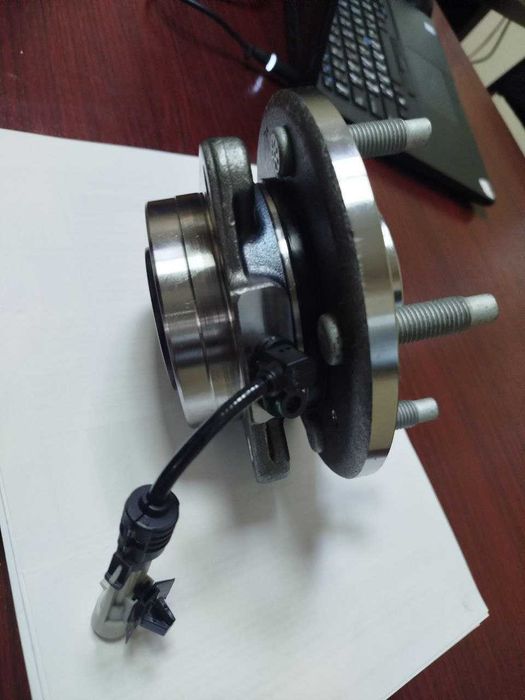 Подщибник КАПТИВА передний со ступицей ILJIN корейский ОЕМ