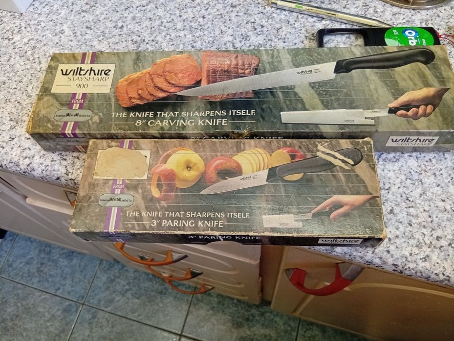 Set 2 cuțite cu auto ascuțire Wiltshire