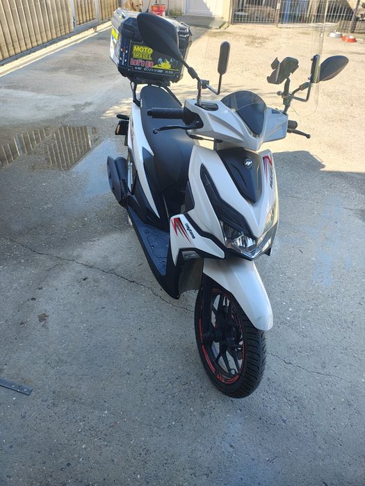 vand scuter 125 daytona flert