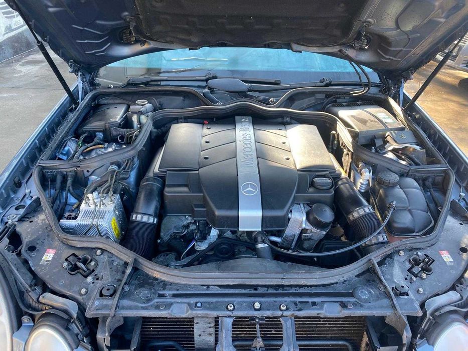 dezmembrez mercedes w211 240i