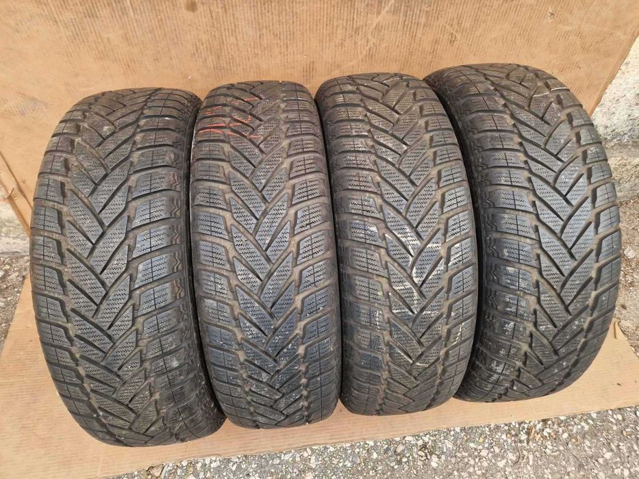 4 броя Dunlop R18 235/65
Зимни гуми 
DOT3422