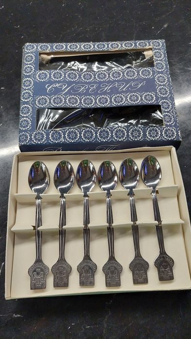 К-т Ваза и Свещник К-т лъжички