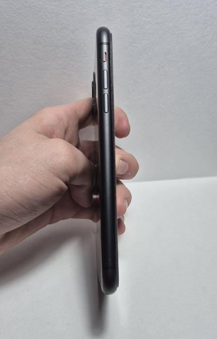 Срочно продам iphone 11