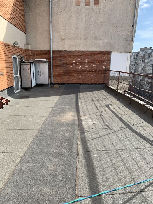 Apartament spațios cu 3 camere și terasă generoasă – Rogerius, Oradea