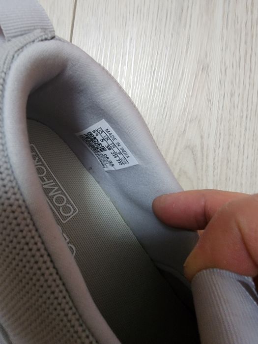 Продам кроссовки Adidas