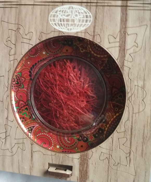 Продается специя шафрана в упаковке. Приватная