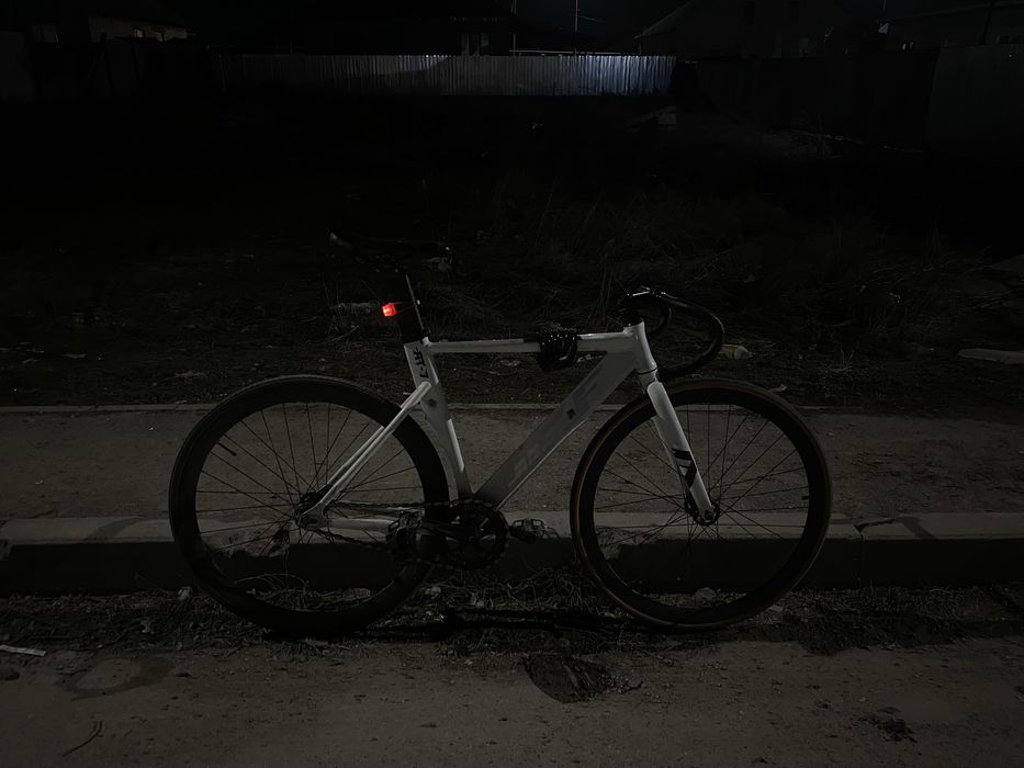 fixed-gear JIXF at-7