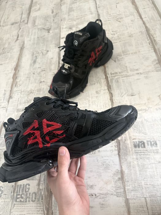Vand Balenciaga Runner Grafitti