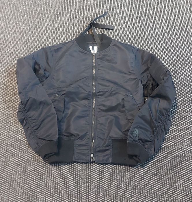 Nike XS бомбър дамски