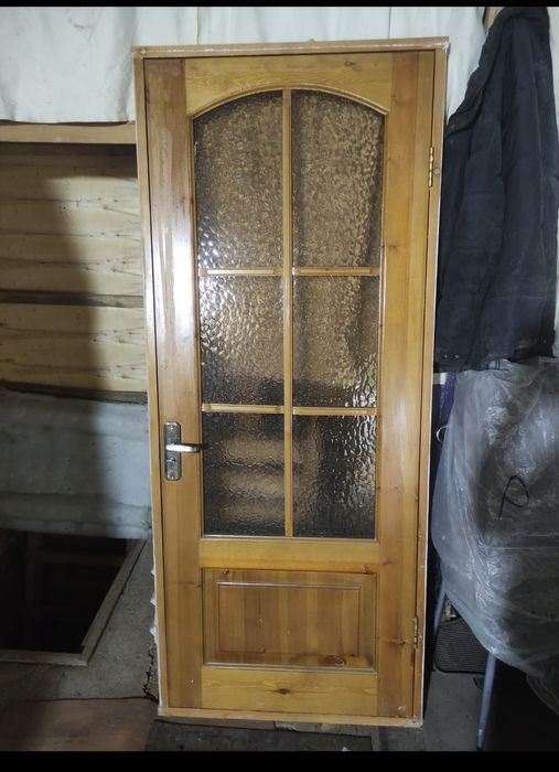 Продам двери б/у