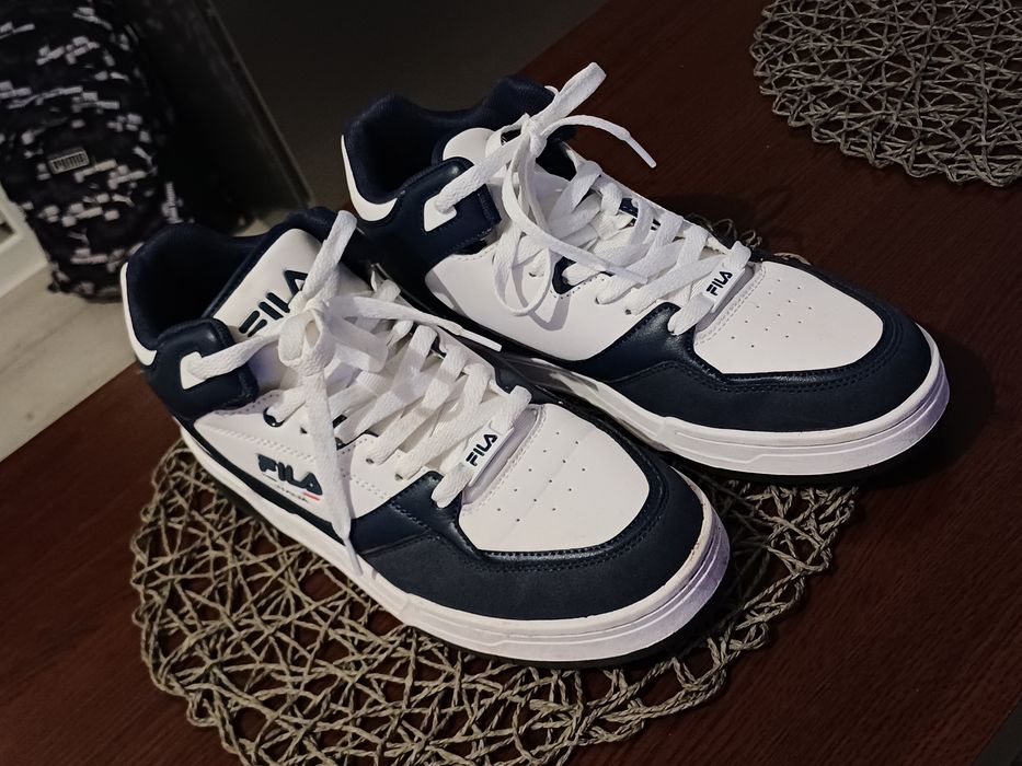 Adidas Nike .noi
