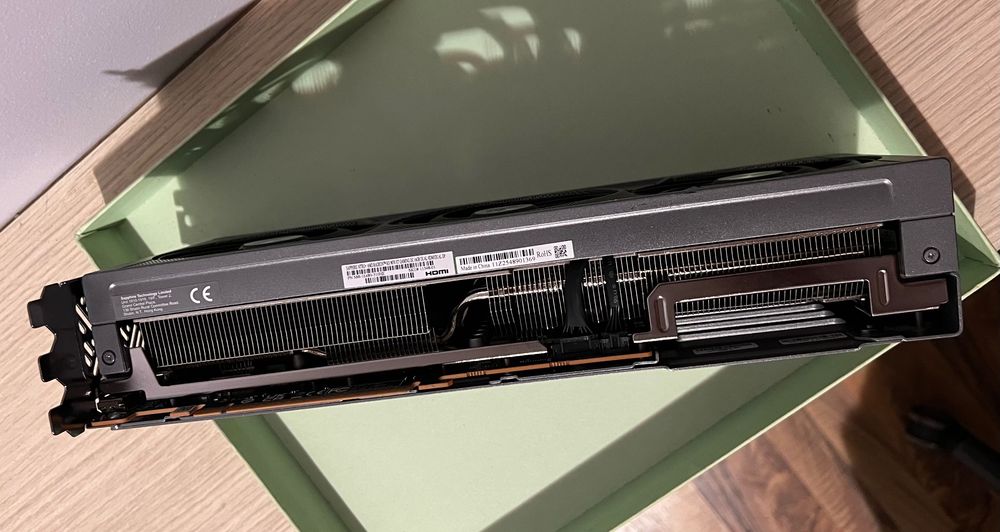 Placa video AMD RX 9070 XT