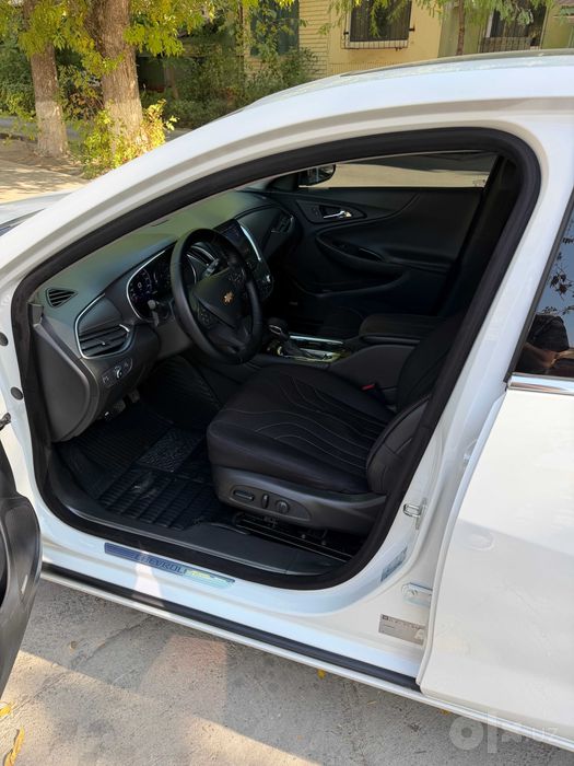Chevrolet Malibu 2