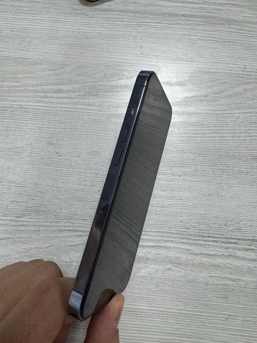 Iphone 13 pro blue .                    14 15 16