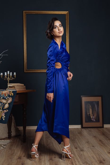 Нарядное синие платье