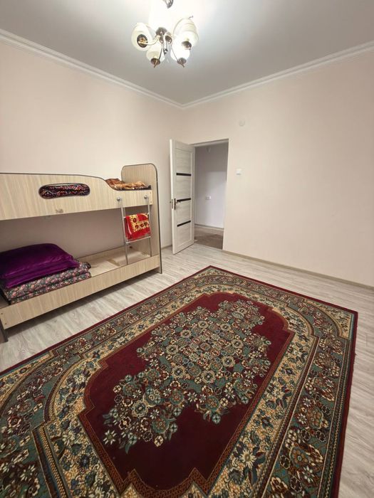 Продам свою 3-комнатную квартиру, новостройка, дом кирпичный