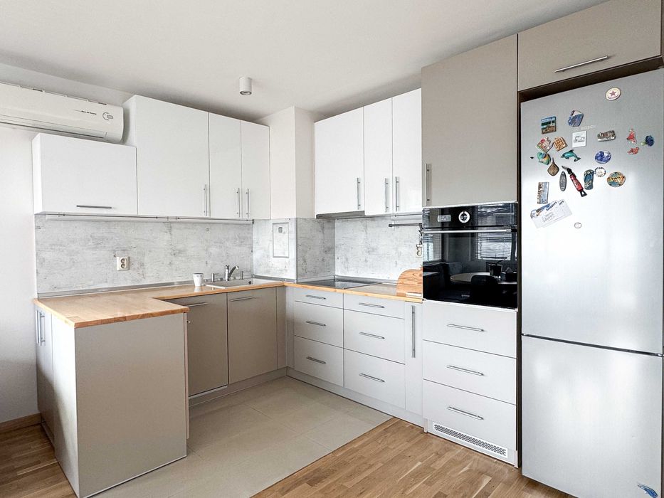 Дава се под наем Тристаен апартамент в София, Мусагеница - 110 кв.м за 897.6 € - Снимка #1