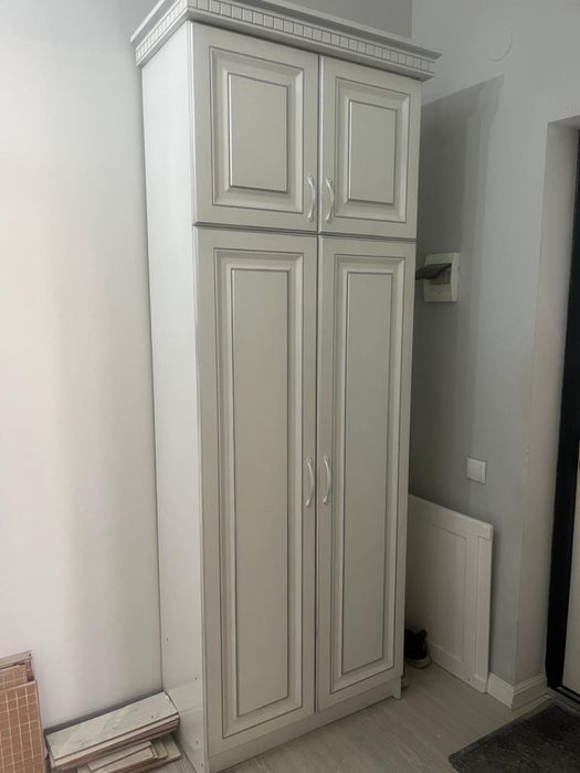 Шкаф для прихожей