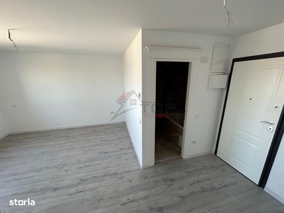Etaj intermediar, bloc nou, 1 camera decomandat Poitiers Towers