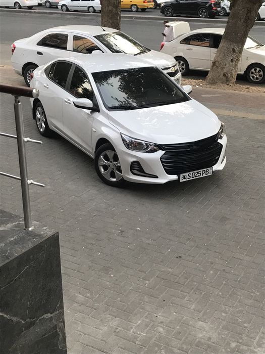 Onix 2025 yil pul zaruligidan sotilaypti moshin yangi radnoy