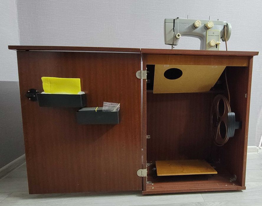 Продаю Швейную машинку Чайка м 14