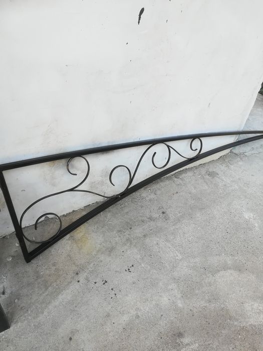 Етажерка от метал