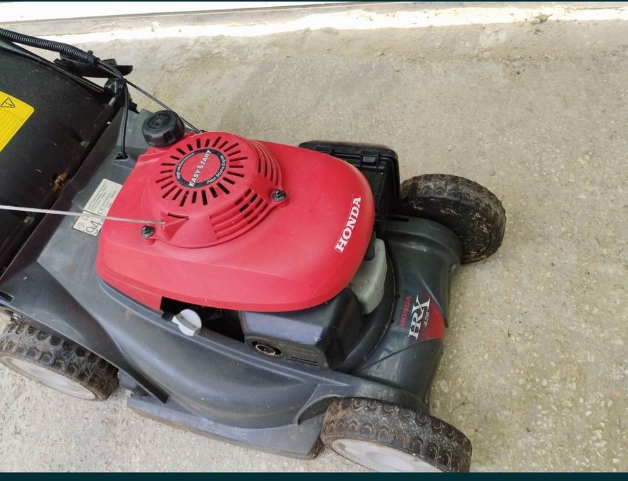Инструмент за косене косачка Honda Хонда със самоход перфектно състояние