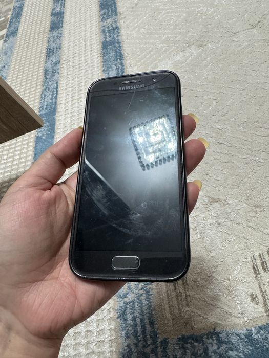 Samsung A3, в хорошем состоянии