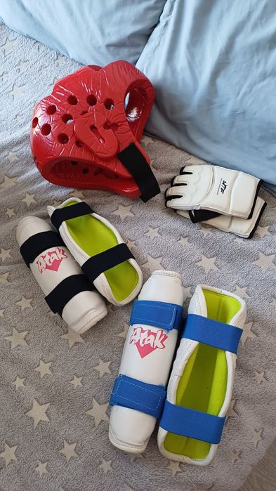 Защита  каратэ, продам срочно