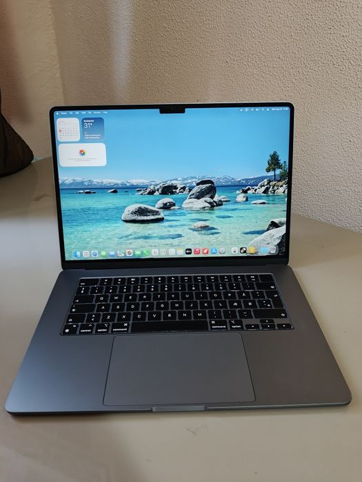 Macbook Air 15" M3 2024 1TB SSD 16GB RAM