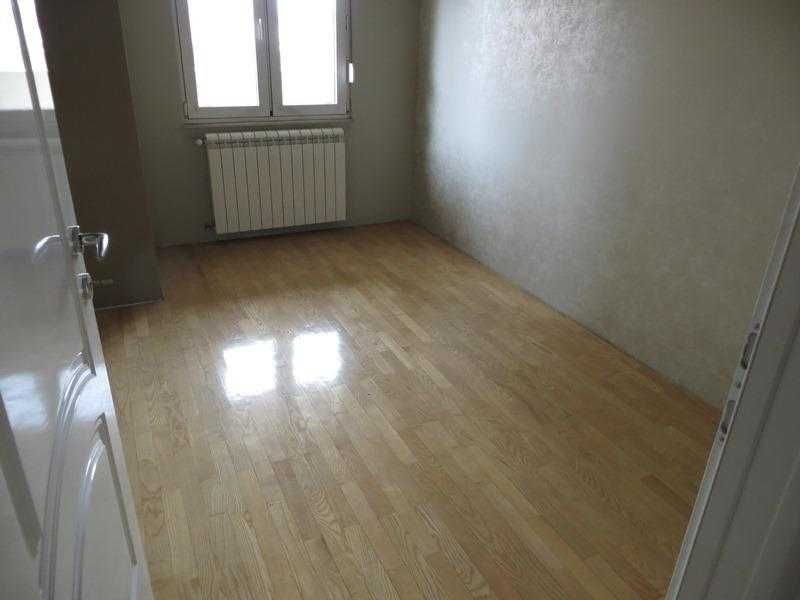 Дава се под наем Тристаен апартамент в Пловдив, Остромила - 80 кв.м за 377.4 € - Снимка #8