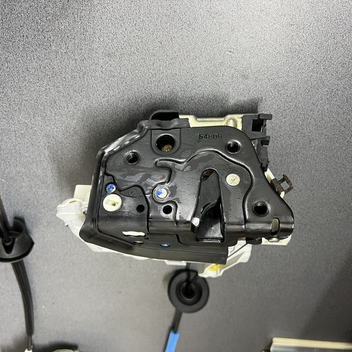 Замки дверей ауди а4 б8