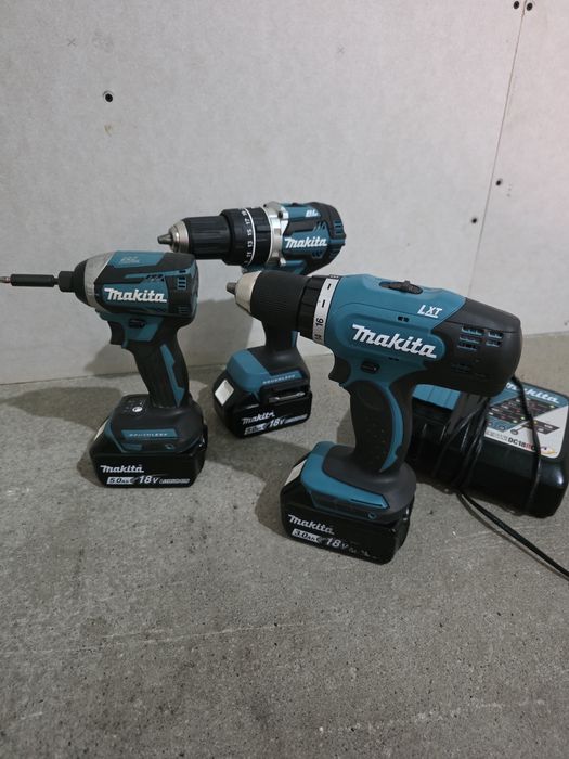 Vând set makita!