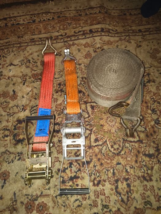 Vând clichet cu tot cu rolă daca vă interesează mai am