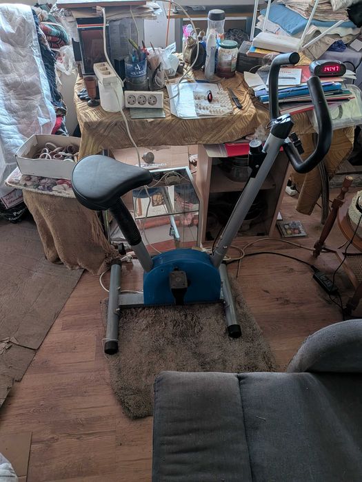 Bicicleta staționară de fitness