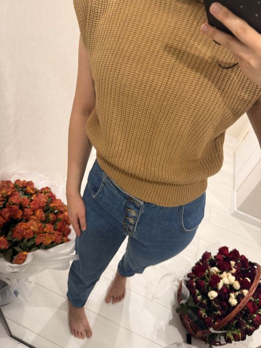 Коричневая кофта американка