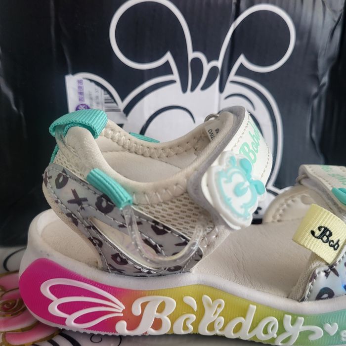 Сандали для девочки