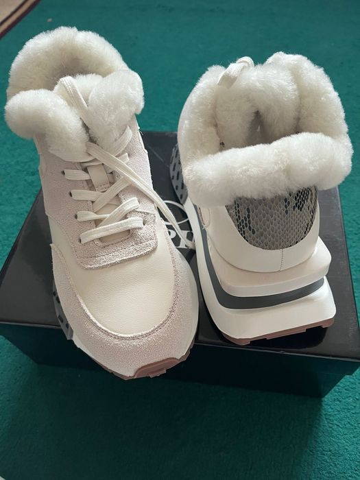 кроссовки женские