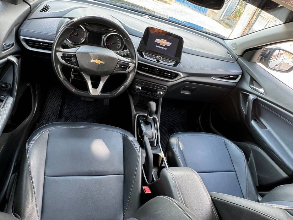 Chevrolet tracker 2